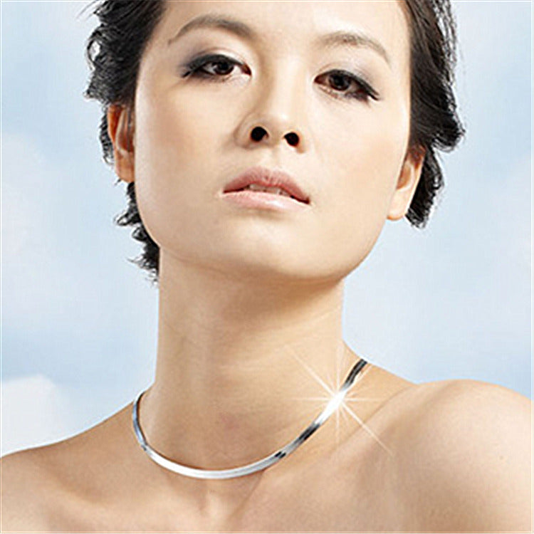 Silver temperament silver necklace men women short clavicle blade chain silver jewelry flat snake bone chain