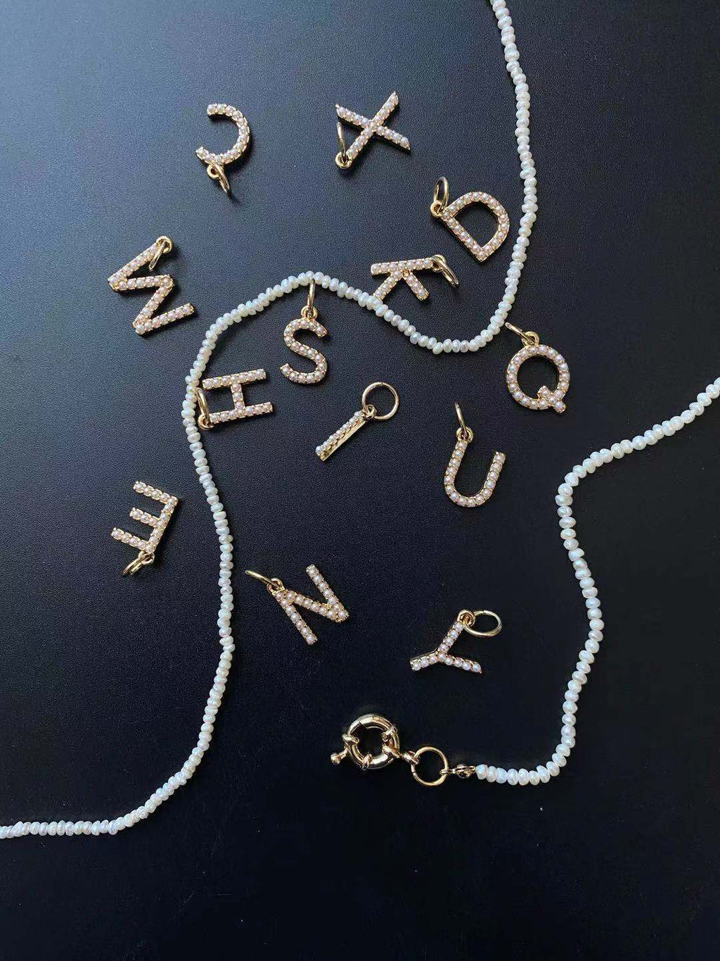 New ins wind freshwater pearl necklace female niche design letter necklace choker simple temperament clavicle