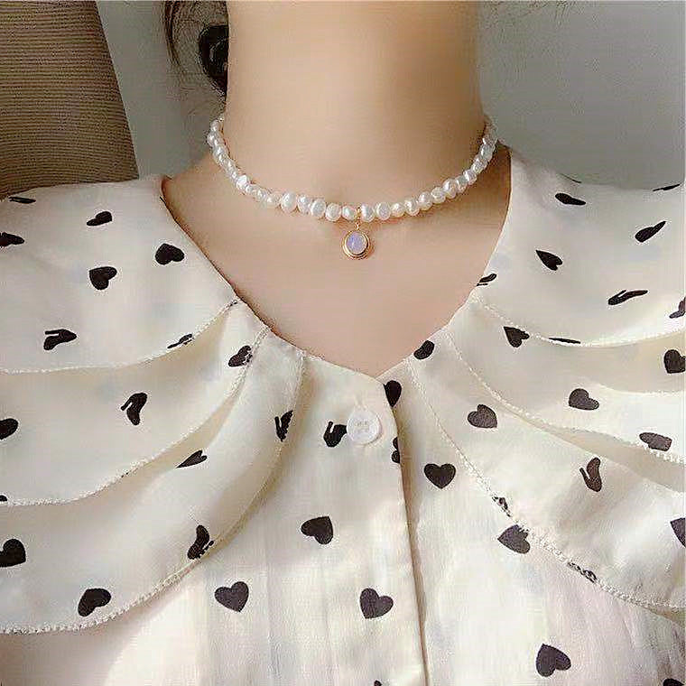 Natural Freshwater Pearl French ins baroque short chain opal crystal pendant Korean drama same necklace clavicle chain female