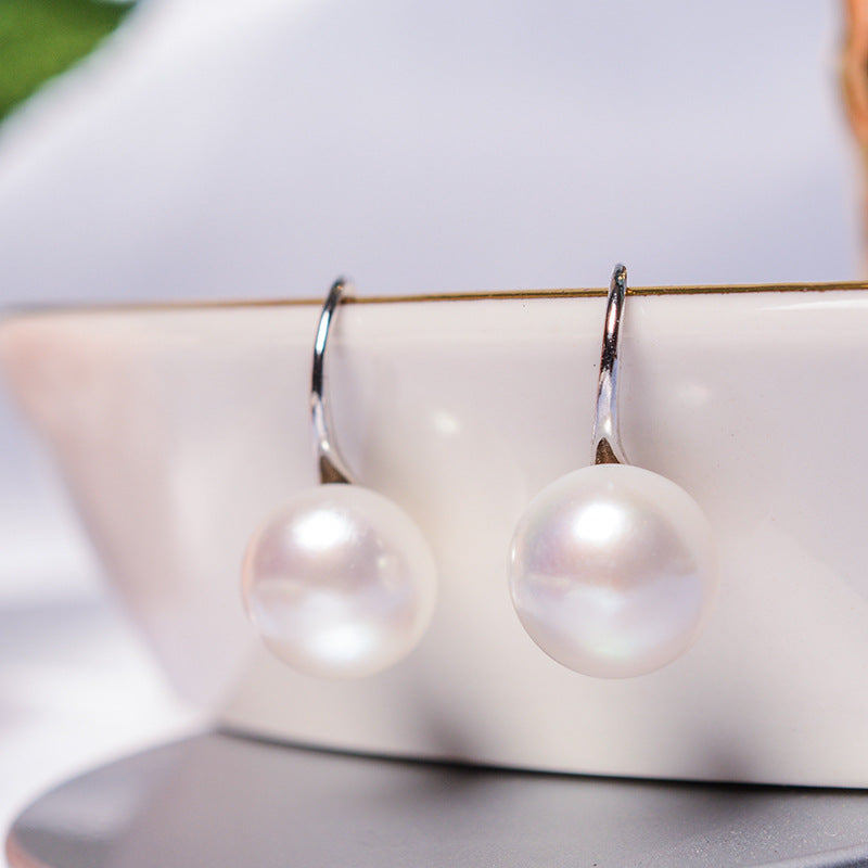 Strong light natural freshwater pearl earrings light luxury temperament 925 sterling silver gold-plated silver high-heeled shoes earhook earrings for women