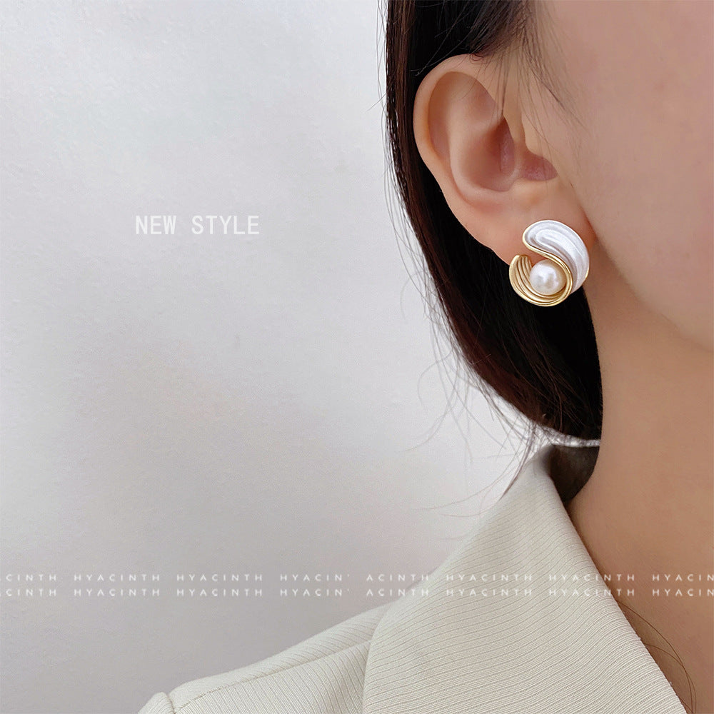 Natural Fresh water pearl French retro style earrings Morandi high-grade gray drop oil temperament silver needle earrings jewelry female