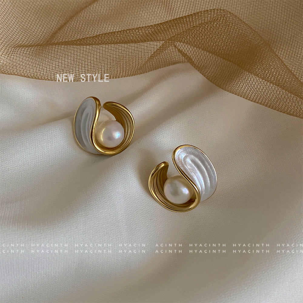 Natural Fresh water pearl French retro style earrings Morandi high-grade gray drop oil temperament silver needle earrings jewelry female
