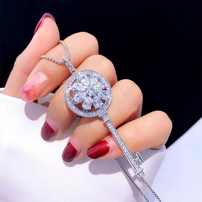 New Happiness Door Key Rotatable Pendant Clavicle Chain Titanium Steel Necklace Women's Non-fading Jewelry