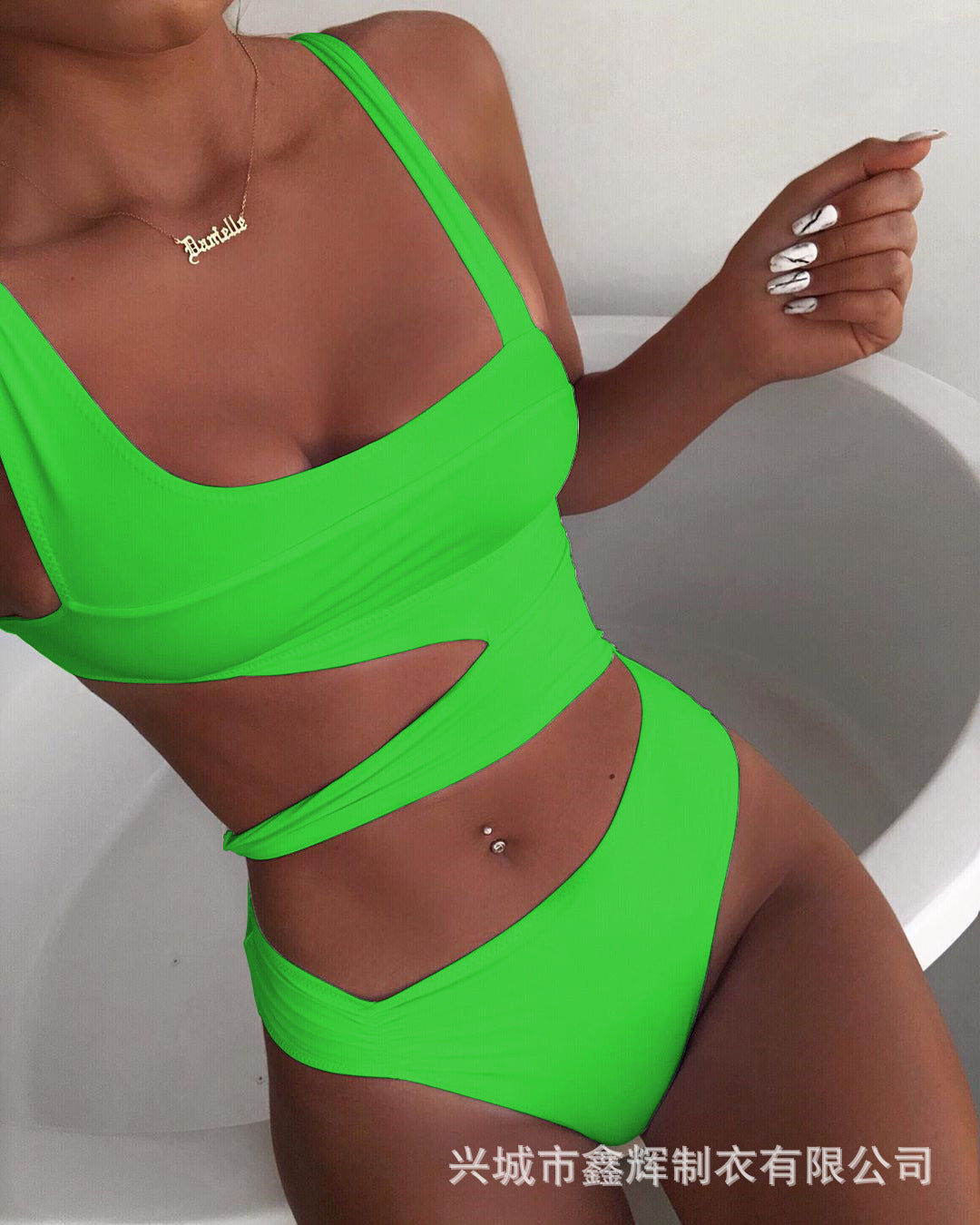 new solid color one-piece swimsuit solid color one-piece bikini female hollow swimsuit European and American bikini